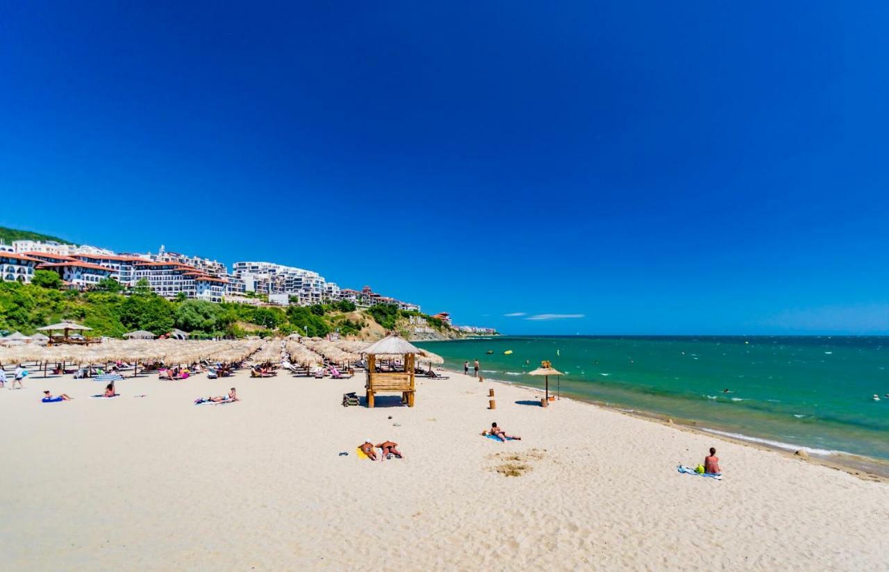 Marina Bay 22 Apartment Sveti Vlas Bagian luar foto