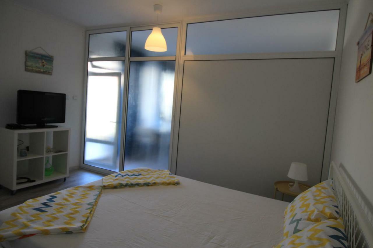 Marina Bay 22 Apartment Sveti Vlas Bagian luar foto