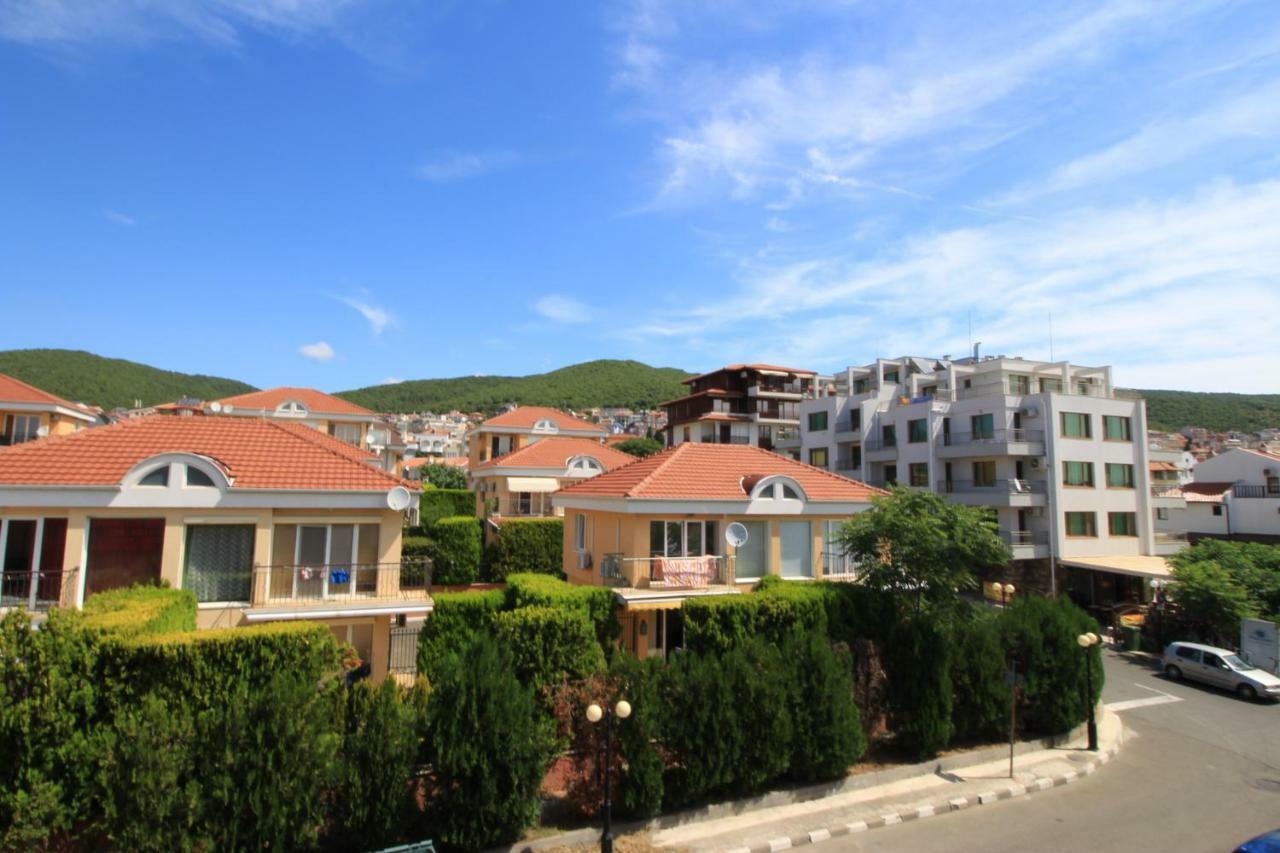Marina Bay 22 Apartment Sveti Vlas Bagian luar foto