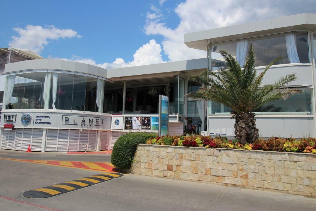 Marina Bay 22 Apartment Sveti Vlas Bagian luar foto