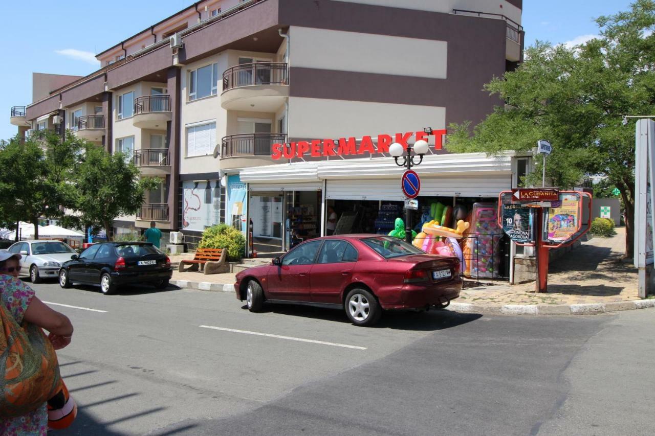 Marina Bay 22 Apartment Sveti Vlas Bagian luar foto